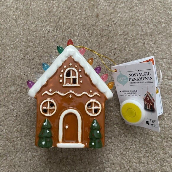 Merry Moments Ceramic Gingerbread House Nostalgic Ornament Brown NWT - Picture 1 of 12